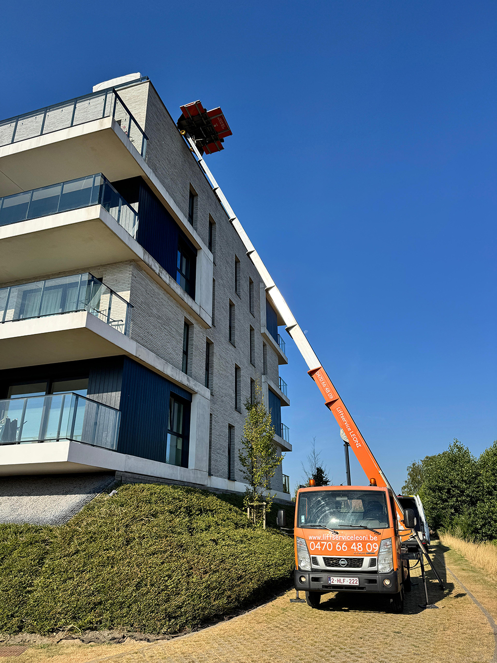 Professionele verhuislift service van Liftservice Leoni in Kortrijk
