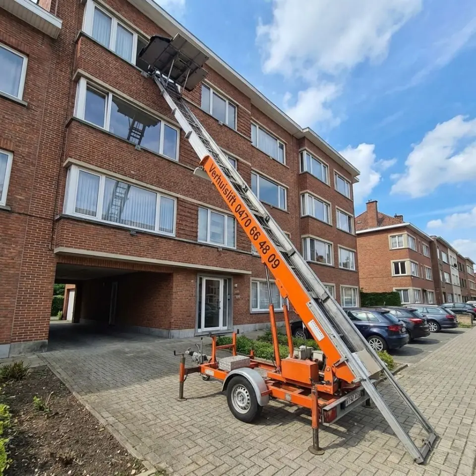 Liftservice Leoni – verhuislift huren West-Vlaanderen 34 meter