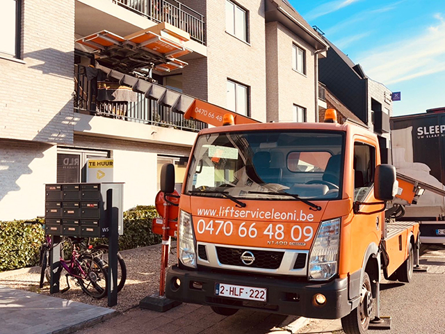 Verhuislift huren in Roeselare met Liftservice Leoni